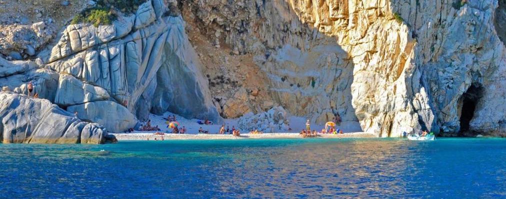 Ikaria Studios Manganítis المظهر الخارجي الصورة