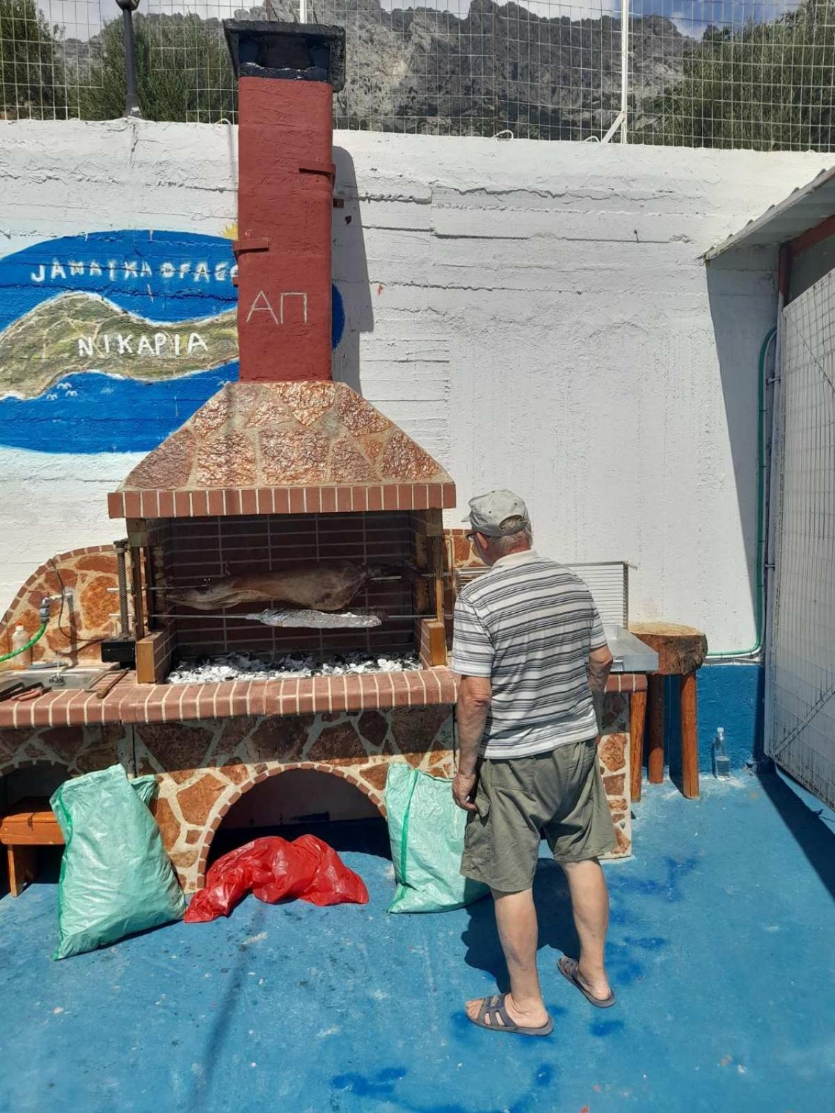 Ikaria Studios Manganítis المظهر الخارجي الصورة