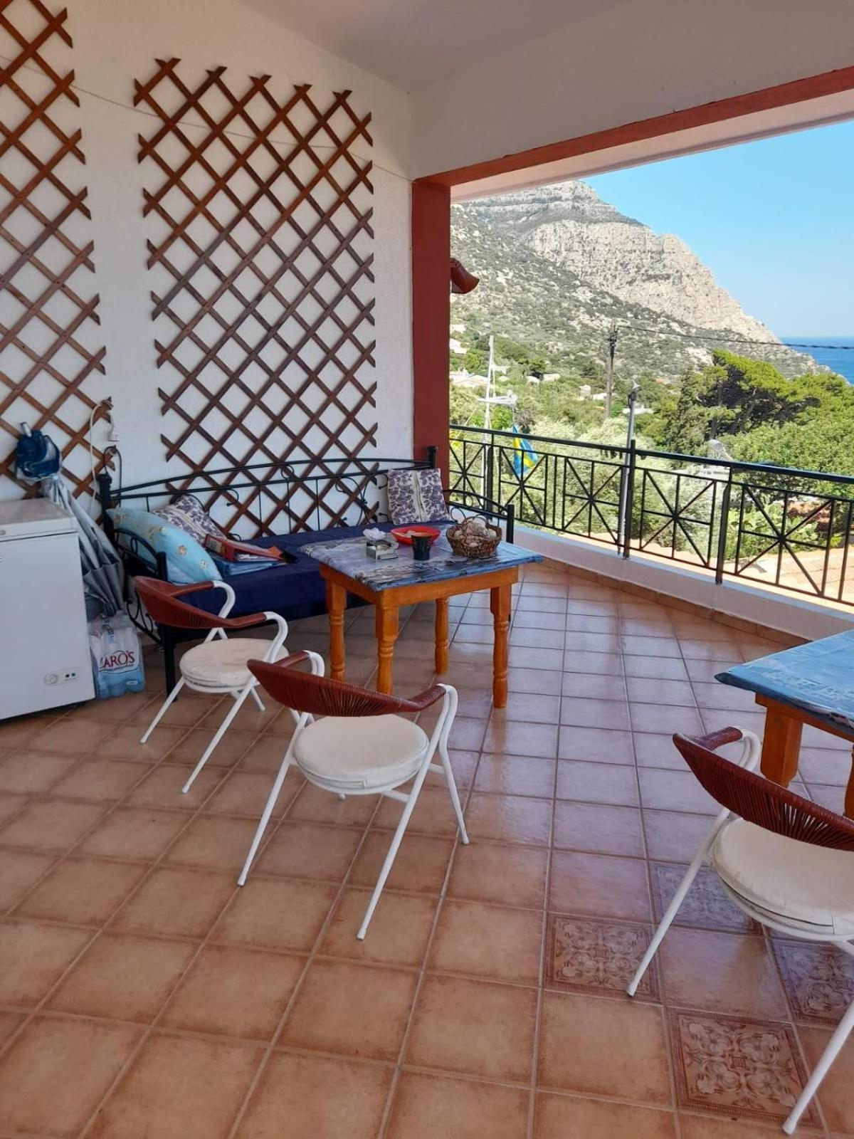 Ikaria Studios Manganítis المظهر الخارجي الصورة