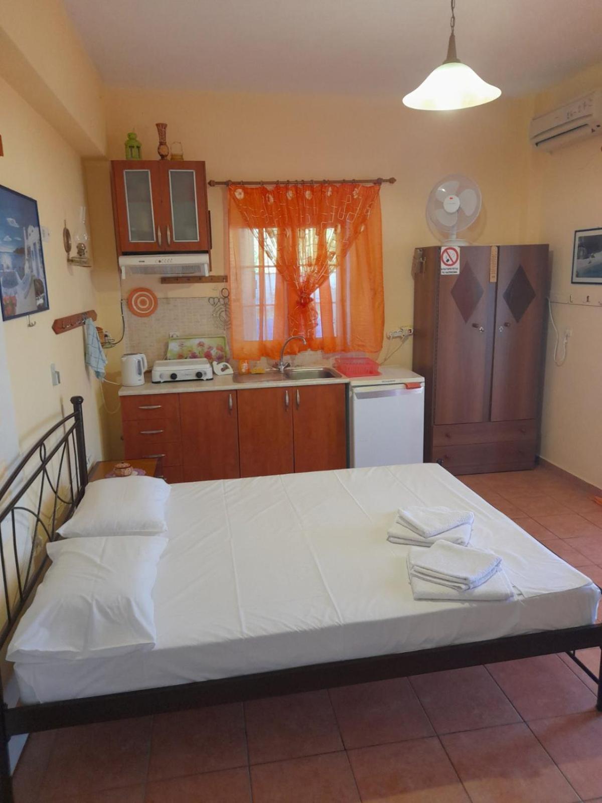 Ikaria Studios Manganítis المظهر الخارجي الصورة