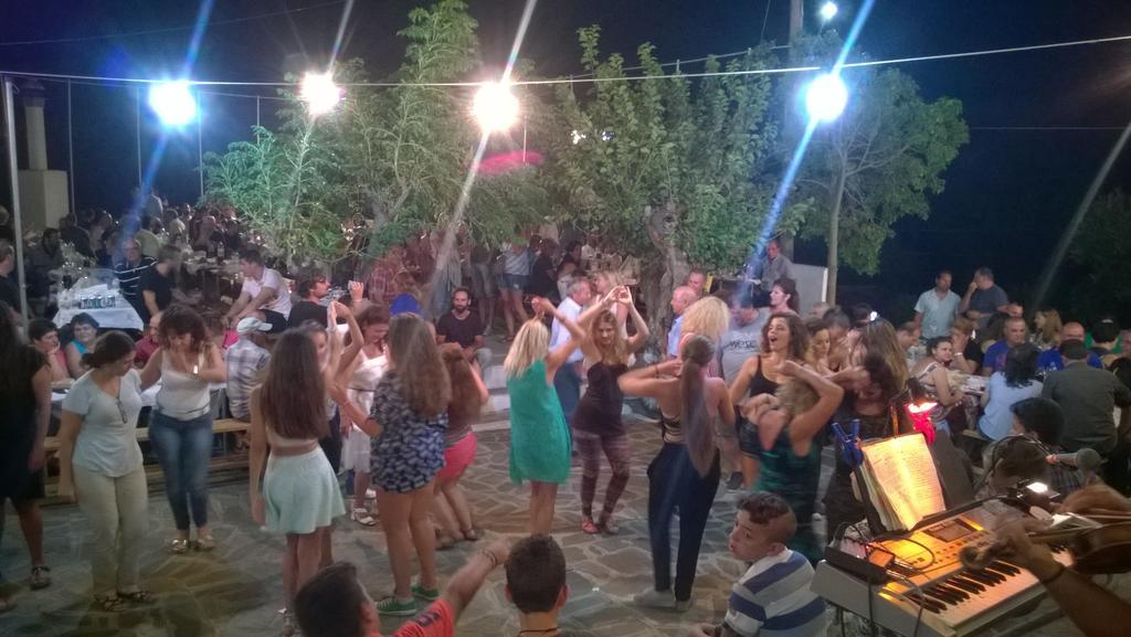 Ikaria Studios Manganítis المظهر الخارجي الصورة